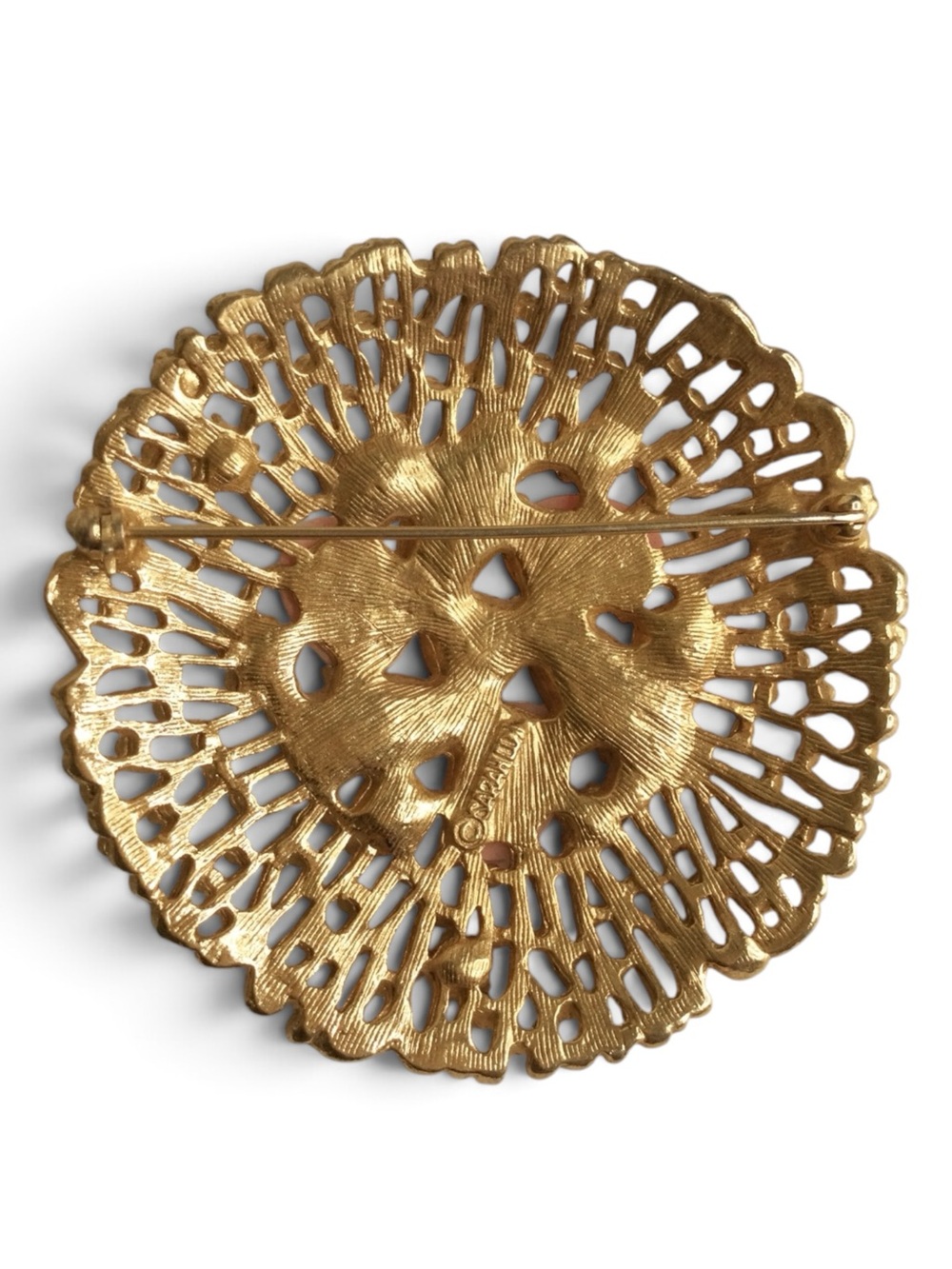 Vintage Sarah Coventry 'Fashion Splendor' Gold‑Tone Floral Statement Brooch - Picture 10 of 12